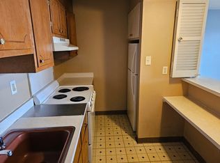 111 S Elder Ln APT 11, Decatur, IL 62522