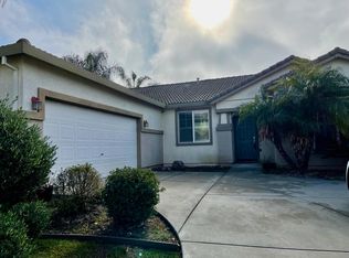 8414 Villeneuve Dr, Elk Grove, CA 95624