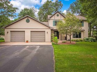 1101 Nottingham Dr, Plover, WI 54467