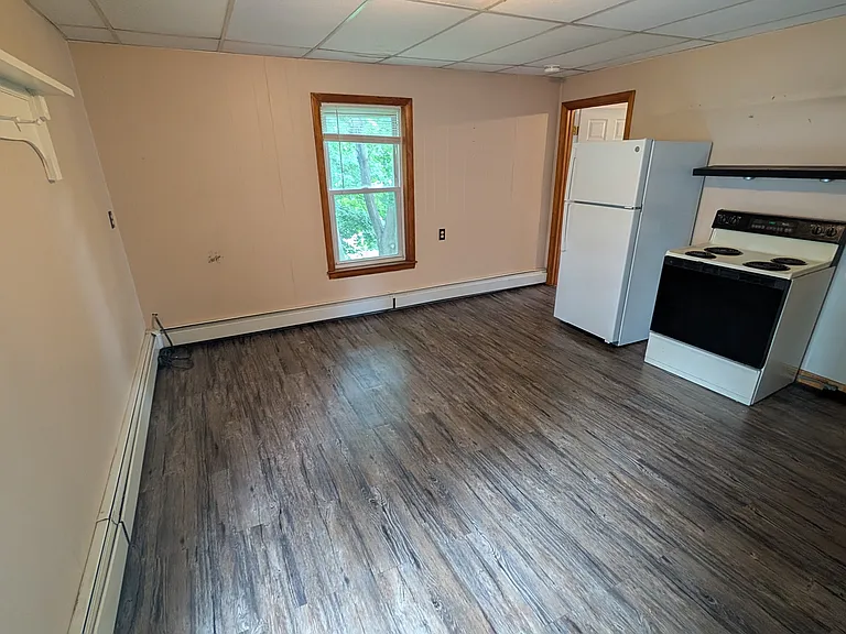 91 Regan St #1R — Photo 2