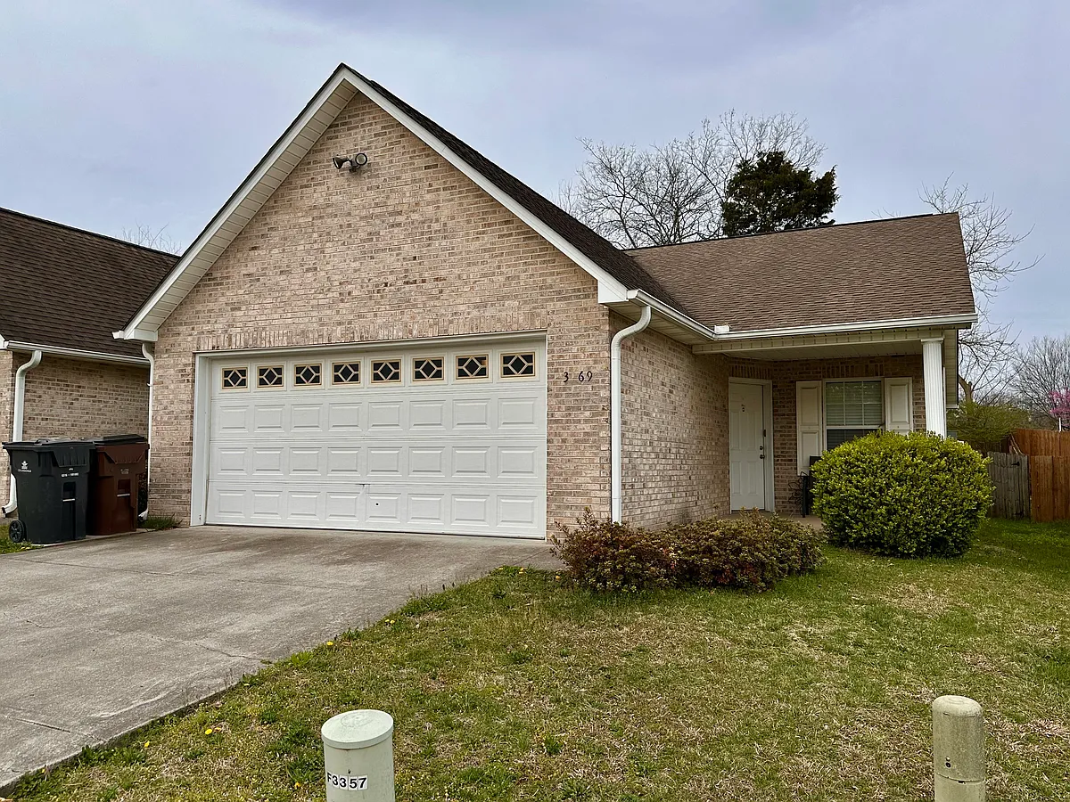 Building Photo - 3369 Cummins Ln