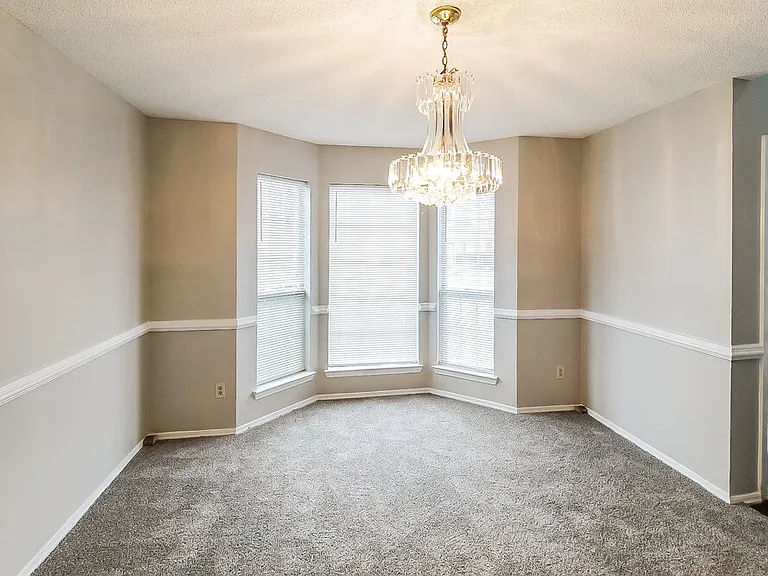 1015 Redan Trce — Photo 6