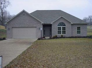 6 Hemlock Dr, Jasper, IN 47546