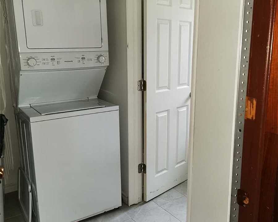 2nd image of 781 Carol Ave