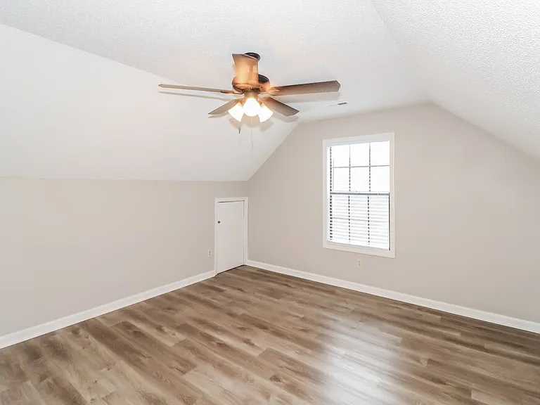 6410 Baird Ln — Photo 11