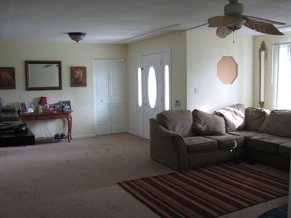 2nd image of 707 Gretchen Rd