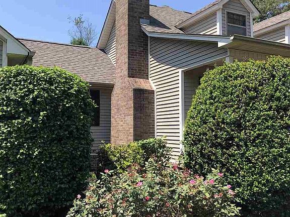 4th image of 137 Charles Thomas Blvd