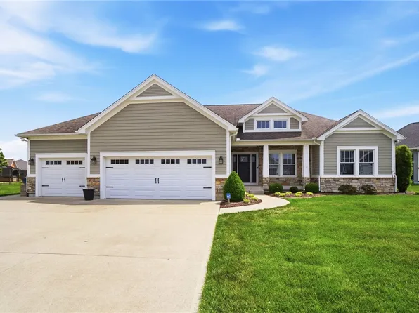 980 Greenmantle Dr, Troy, OH 45373