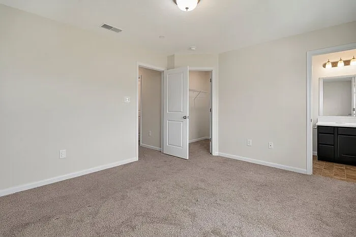 109 Holstein Dr — Photo 23