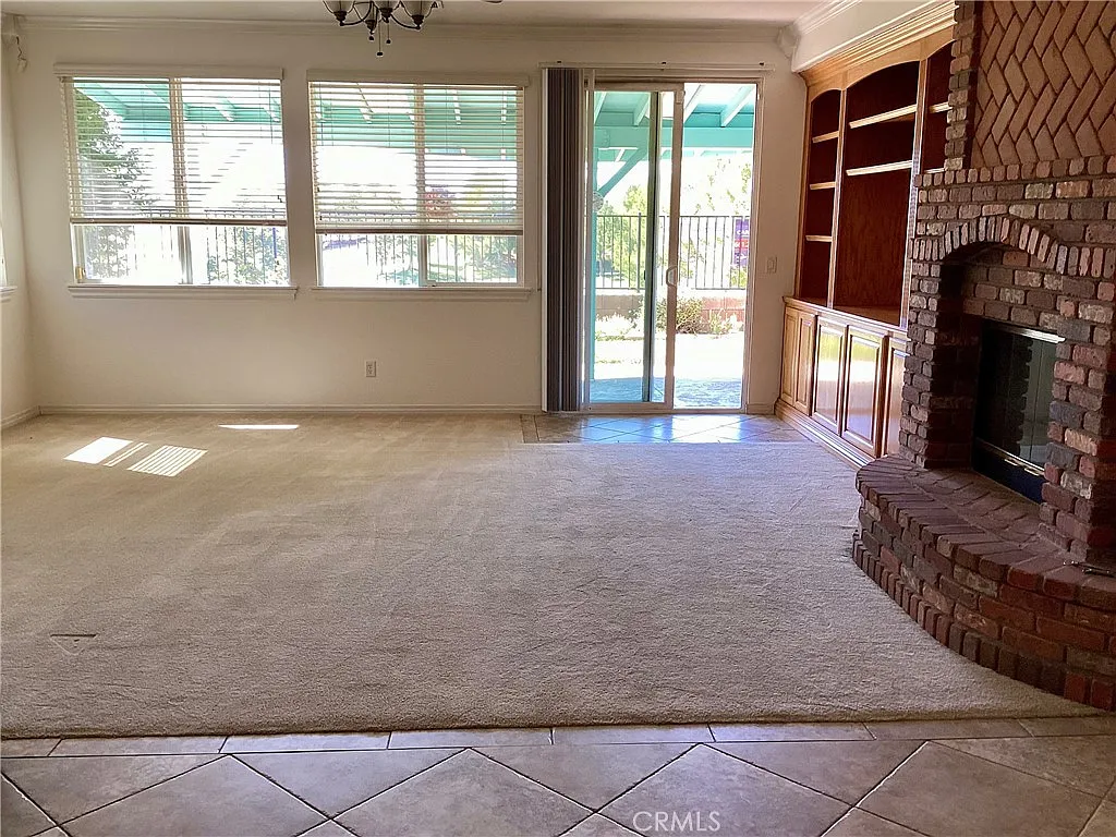 3 bed, 2787 sqft, $4,000 — Photo 2