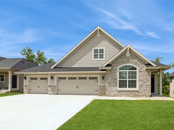 14323 Holcomb Ave, Urbandale, IA 50323
