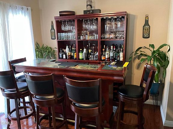 4th image of 608 Holly Ave