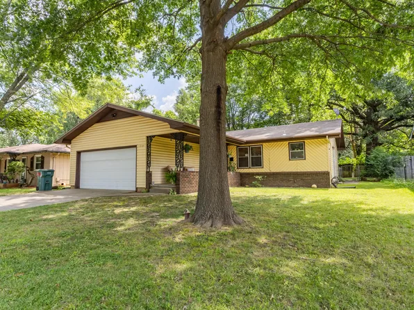 1348 S Arcadia Avenue, Springfield, MO 65804