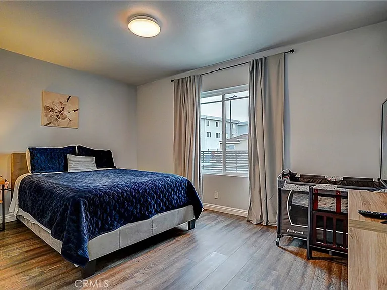 4909 W 117th St — Photo 31