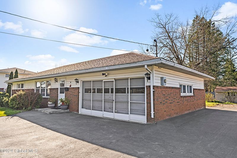 3rd image of 4 James Drive