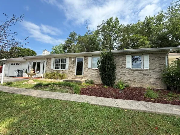 384 Pine Rdg, Harold, KY 41635