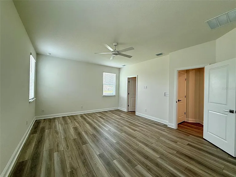 53 Signet Cir — Photo 21