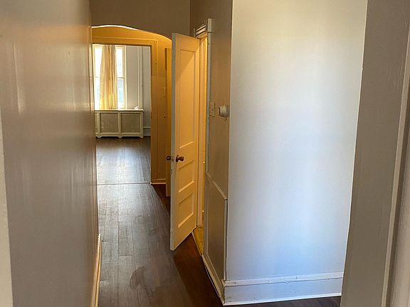 4th image of 6035 Spruce St Unit 1