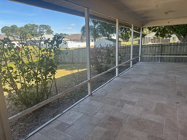 Studio, 800 sqft, $1,500 — Photo 2