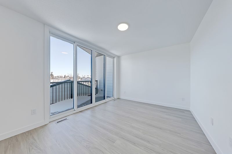 Calgary Townhouse for rent - 3 Bedrooms — photo 14
