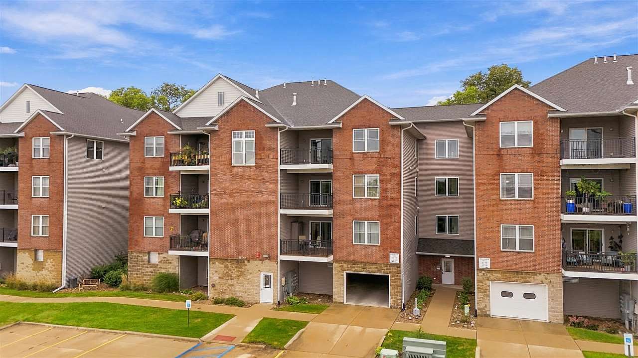 1092 Walnut Ave #310 — Riverside Casino & Golf Resort