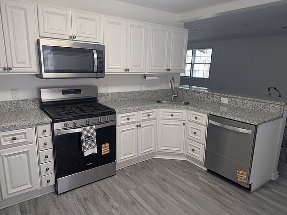 3rd image of 113 Ralph Rd