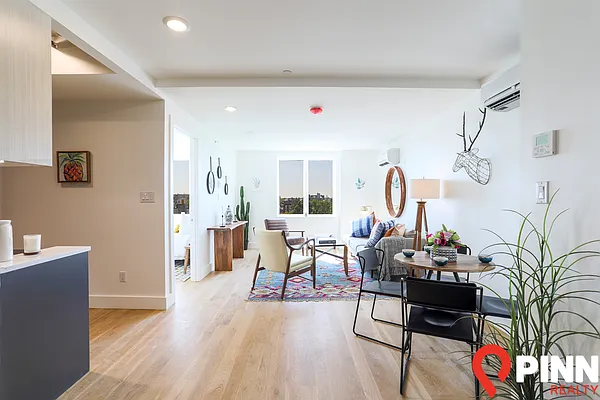 Rented by Pinn Realty | media 37