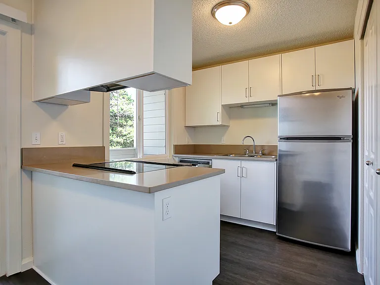 Ironwood Apartments — Photo 13