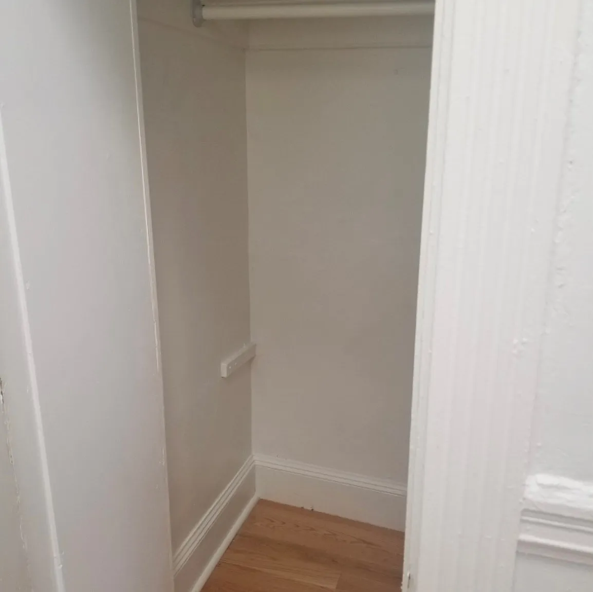 Studio, 450 sqft, $2,400 — Photo 2