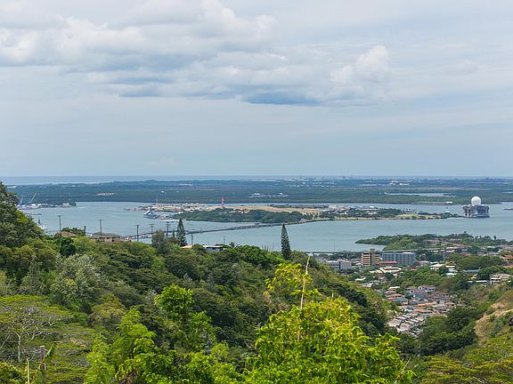A Ford Island view that stretches to the Western Mountain Ranges.