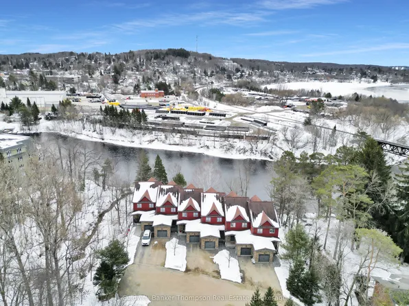 23 Winona Dr #2, Huntsville, ON P1H 1L9