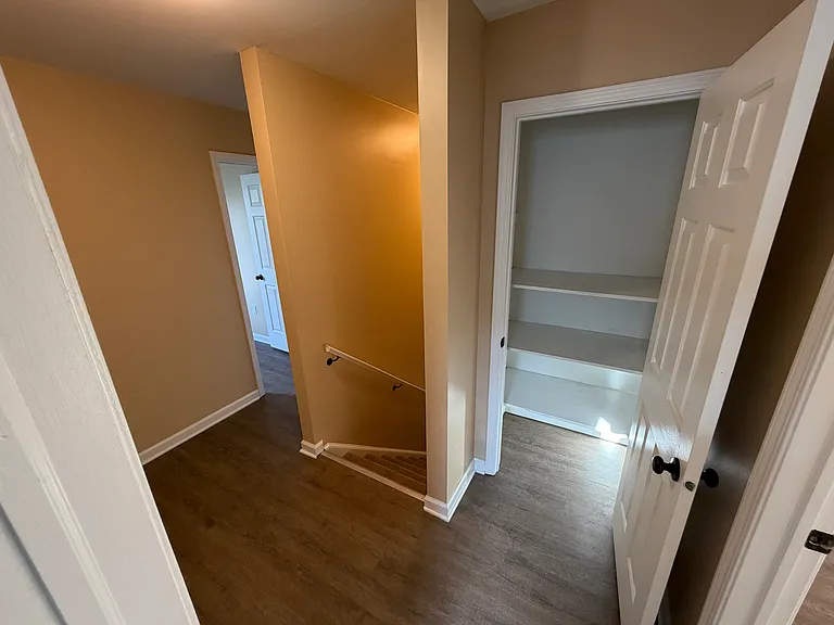 609 Clement St — Photo 9