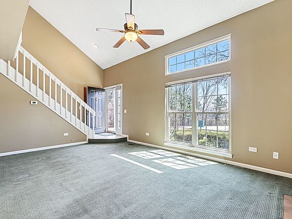 2nd image of 1346 N Knollwood Dr