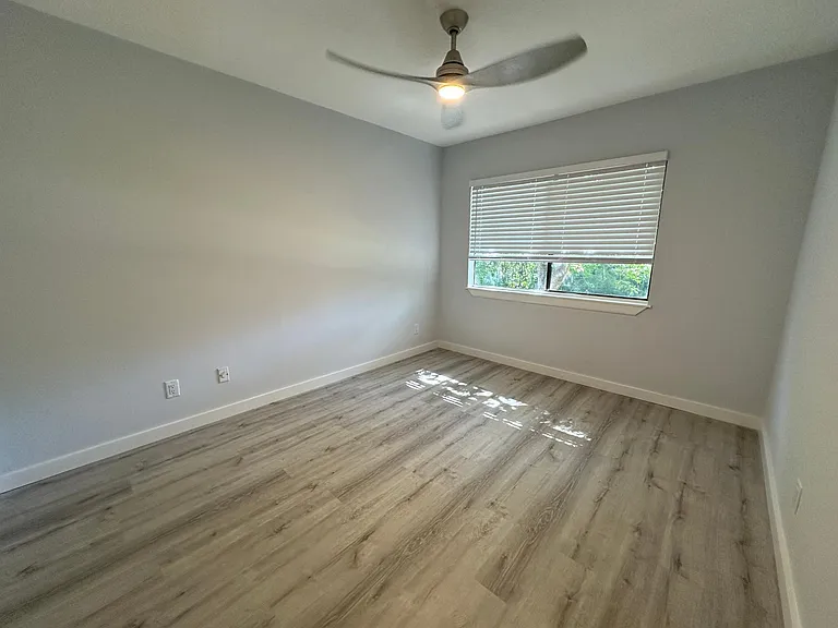 2531 Waters Edge Dr — Photo 35