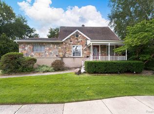 23551 Annapolis St, Dearborn Heights, MI 48125