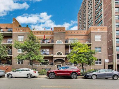 4301 N Sheridan Rd APT 202, Chicago, IL, 60613