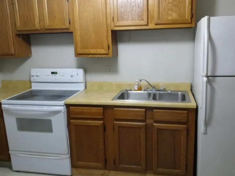 207 NW 2nd St #7 — Photo 5
