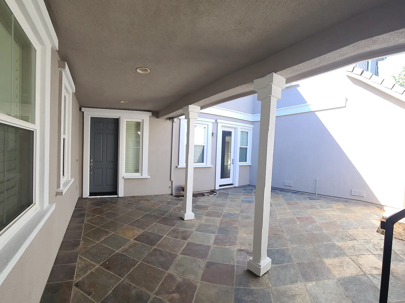 4 bed, 3.5 bath, 3160 sqft, $3,400 — Photo 4