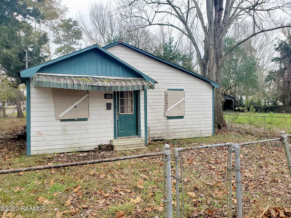 1st image of 815 Derouen St