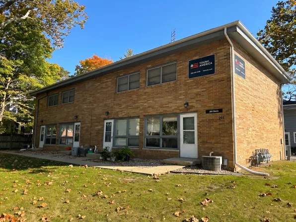 201 Davis, 201 Davis Ave #3, Bloomington, IL 61701