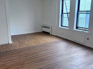 (Undisclosed Address), New Rochelle, NY 10805