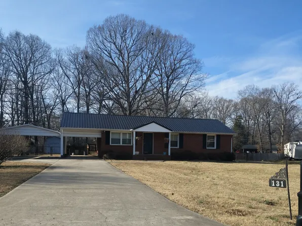 131 Maplewood Ave, Thomasville, NC 27360