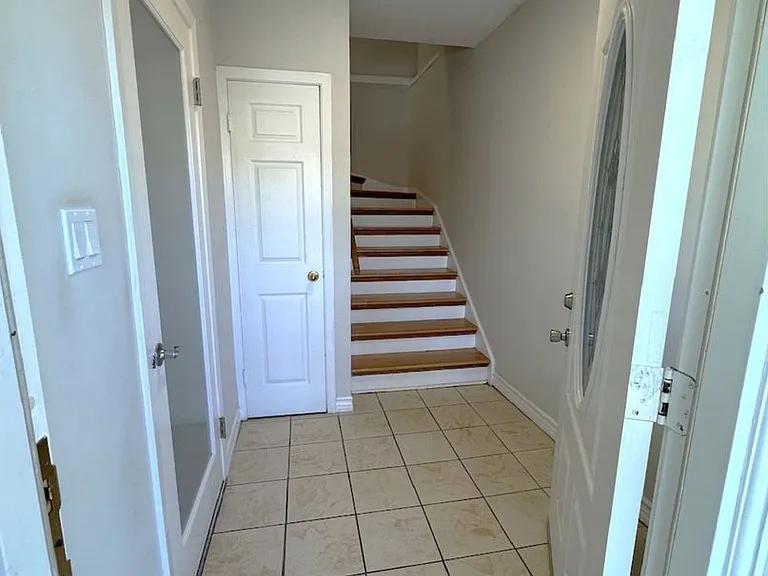 675 Lakeview Ave — Photo 4