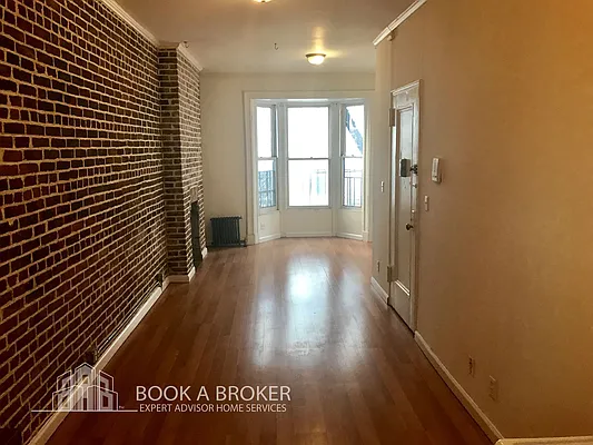 Rented by Book A Broker | media 6