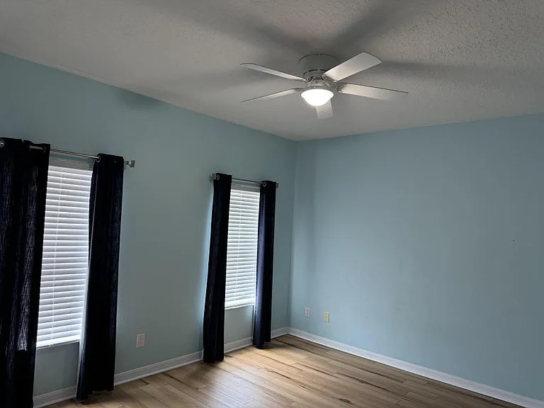 420 Park Lake Dr — Photo 31