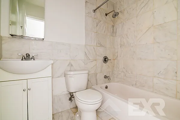 Rented by EXR | media 4