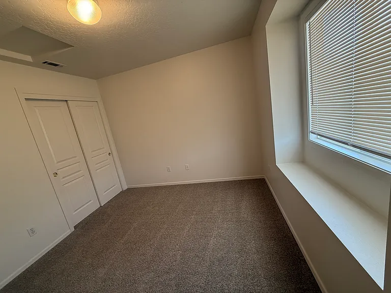 3721 Pierre Ave — Photo 6