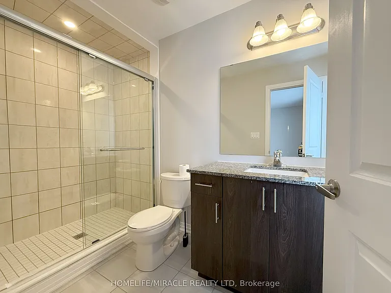 40 Middleton St — Photo 23