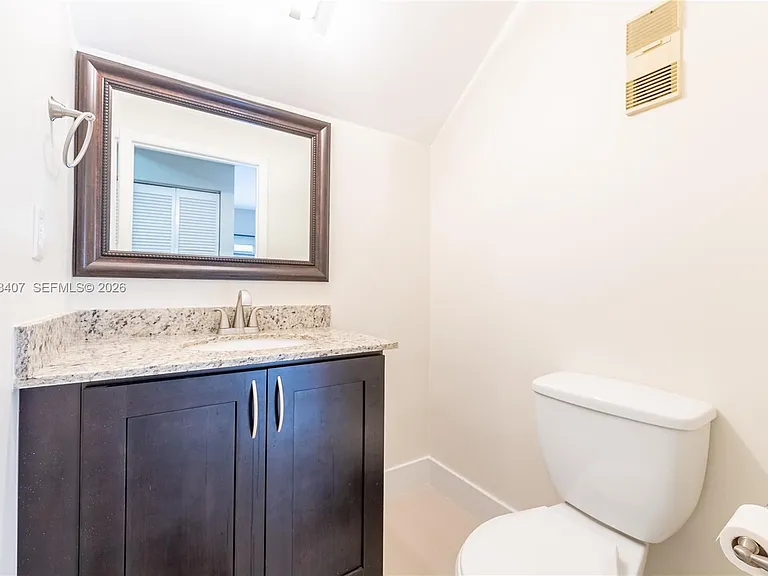 19160 NW 82nd Circle Ct #31L — Photo 23