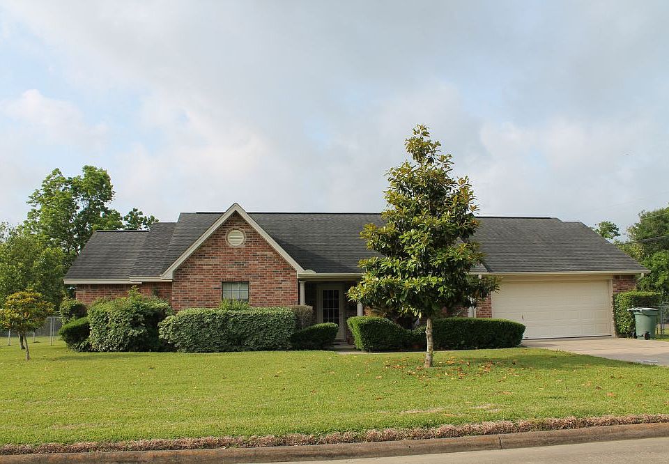 1st image of 3395 Posey St